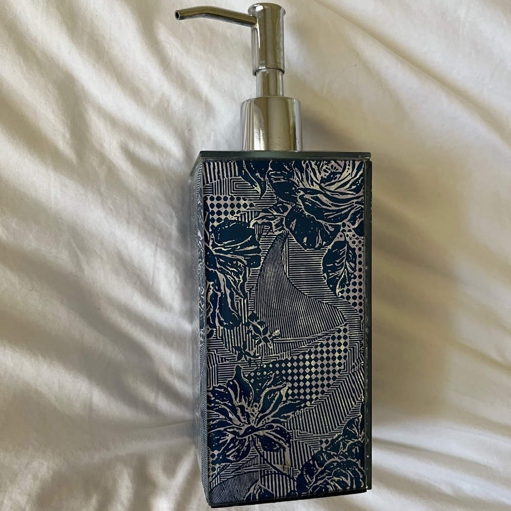 Mackenzie Childs blue royal rose Soap Dispenser